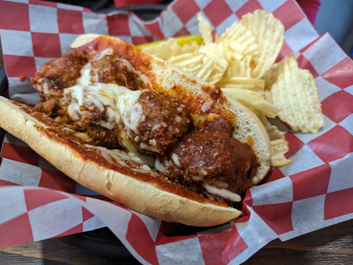 Fetz’S Sports Pub Photos 2